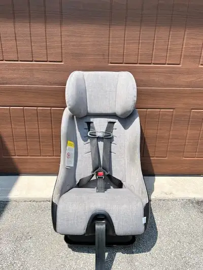 CLEK Fllo Car Seat – Excellent Condition, View more