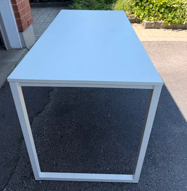 IKEA Desk in Desks in Ottawa - Image 2