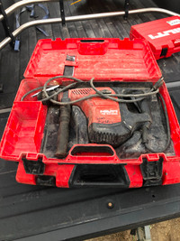 HILTI TE 40 HAMMER DRILL  7808859985