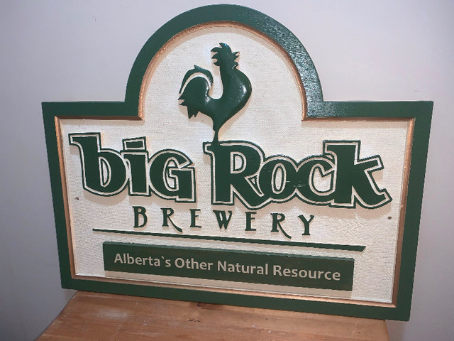 Big Rock Brewery Original vintage beer sign excellent condition in Arts & Collectibles in Calgary - Image 2