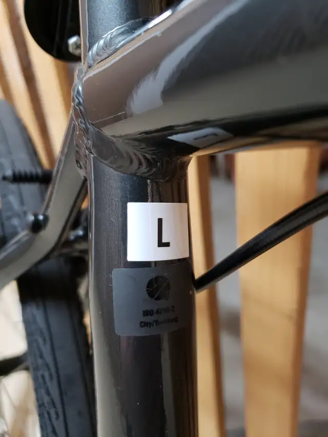 Velo Trek FX1 très bon état in Road in Lévis - Image 5