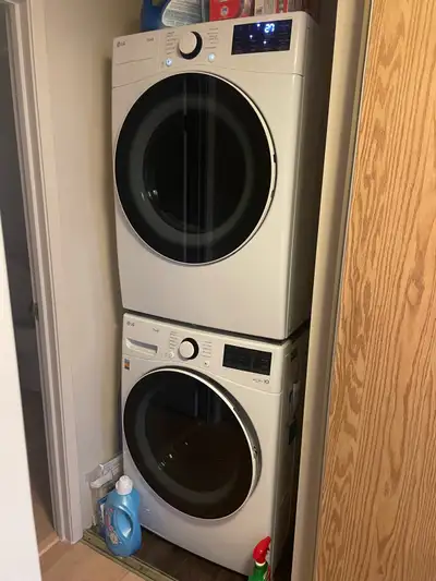LG WASHER AND DRYER - pending pickup, View more