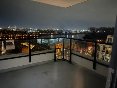 Enjoy the waterfront lifestyle in this bright and spacious luxurious 2 bedroom, 2 bathroom Condo...