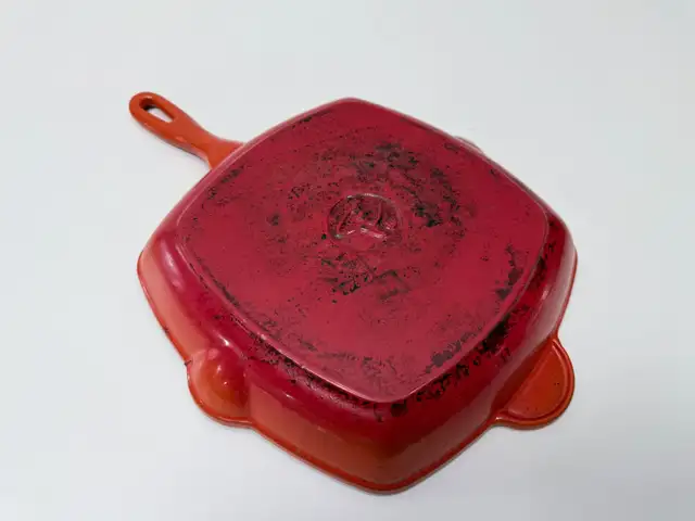 PC Enamel Cast Iron Grill Pan Red Square 10 Inch Skillet Griddle in Kitchen & Dining Wares in Ottawa - Image 3