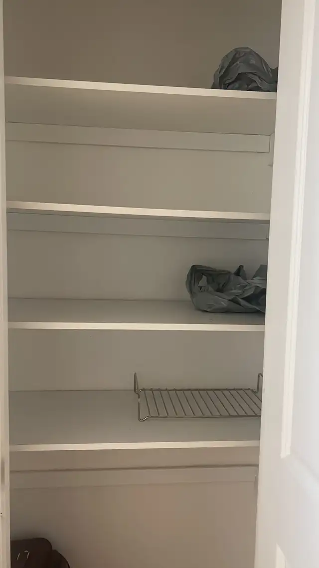 Room rent in Room Rentals & Roommates in City of Montréal - Image 2