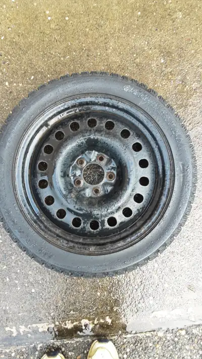 4x18 inch steel rims, from a 2009 Nisszn Altima coupe. Comes with Bridgestone Blizzak winter tires i...