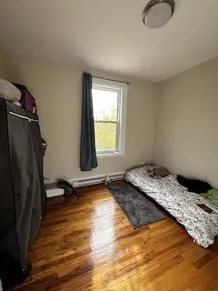 Looking for a roommate64402009923203120