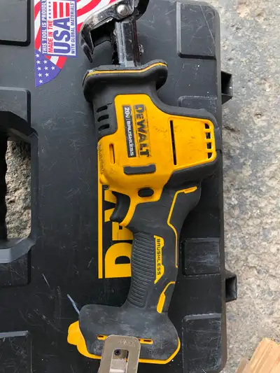 Dewalt used RECIPROCATING SAW 20v, View more