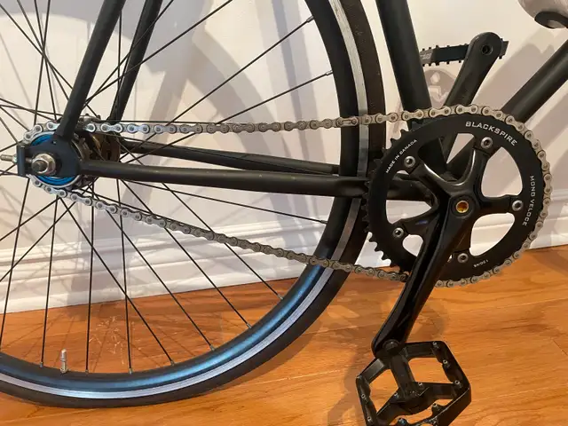 Vélo single speed Minelli in Cruiser, Commuter & Hybrid in Laval / North Shore - Image 10