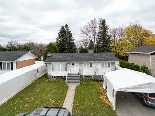 Income property. Can rent main floor, a 3 bedroom for 2500. Or basment a 2 Bedrooms for 1800 has sep...