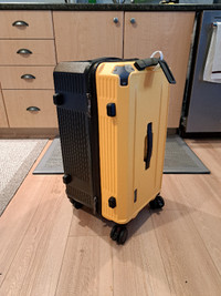 Jyoichi 22 In Hardcase Luggage (Yellow and Black)