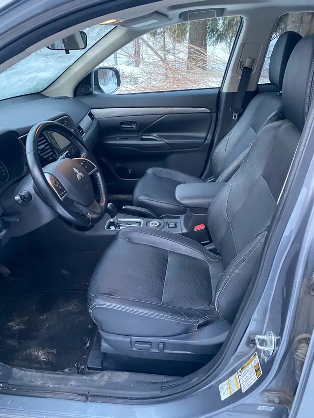 2015 Mitsubishi Outlander *certified in Cars & Trucks in Napanee - Image 5