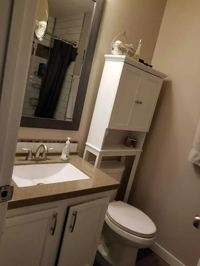 Double furnished room for rent in Alberta in Canada - Image 3