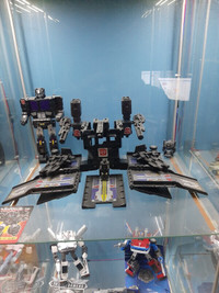 Optimus prime black transformer