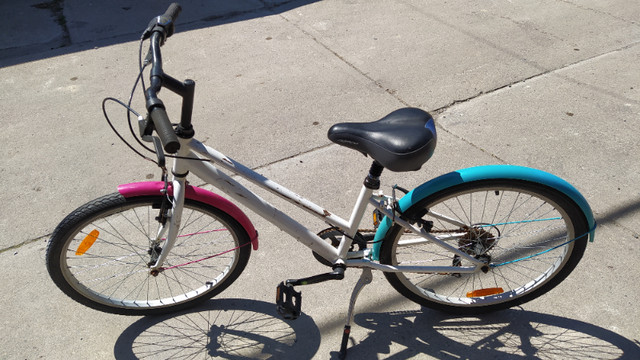 Girls bike, 24" wheels in Other in City of Toronto