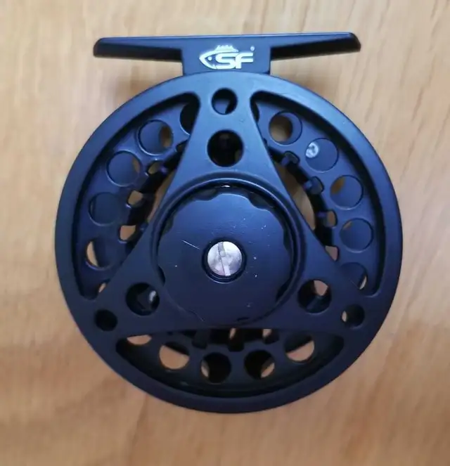 SF Large Arbor Fly Fishing Reel in Fishing, Camping & Outdoors in Mississauga / Peel Region - Image 2