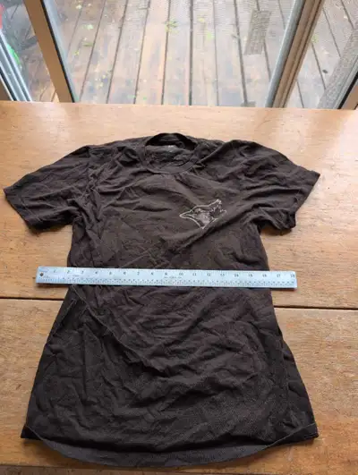 Blue Jays T-Shirt woman's small brown, View more