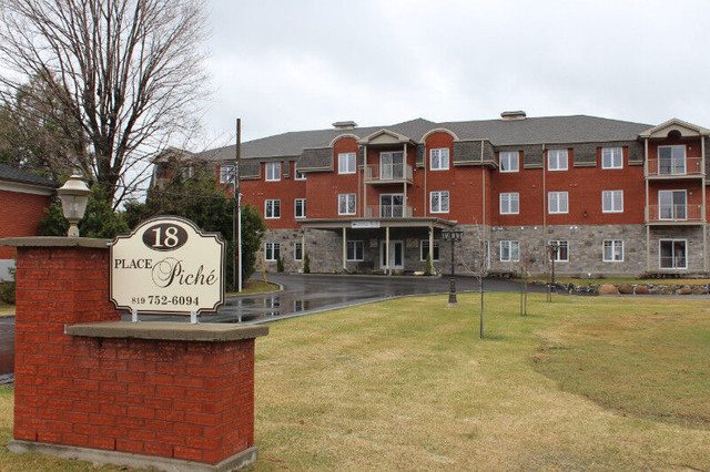 Logements 3 1/2-4 1/2-5 1/2.( Style Condo )55ans et plus un dans Locations longue durée  à Victoriaville