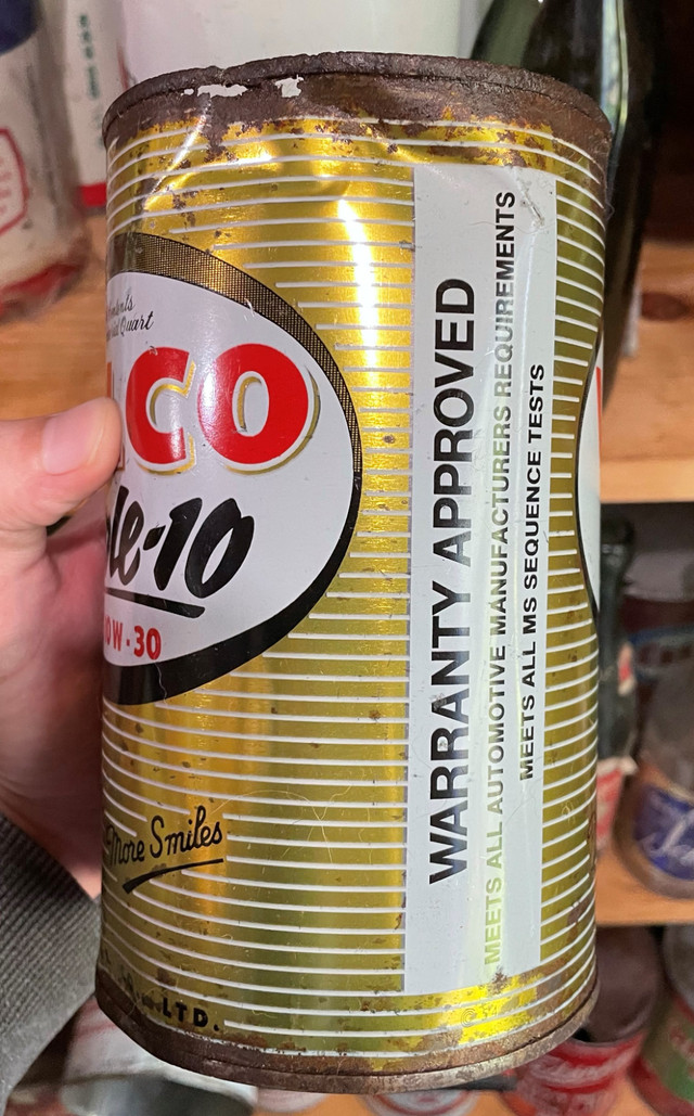 VTG 1950's IRVING VELCO TRIPLE-10 MOTOR OIL IMPERIAL QUART CAN in Arts & Collectibles in Summerside - Image 4