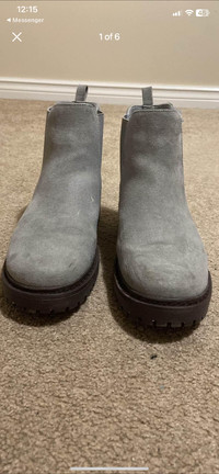 Chelsea boots 6.5W