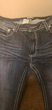 4 pairs of ladies jeans including GUESS