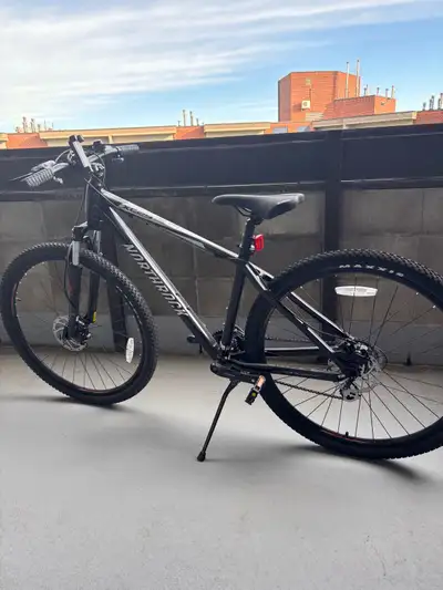 northrock xc29 mountain bike with pump, extra seat, View more