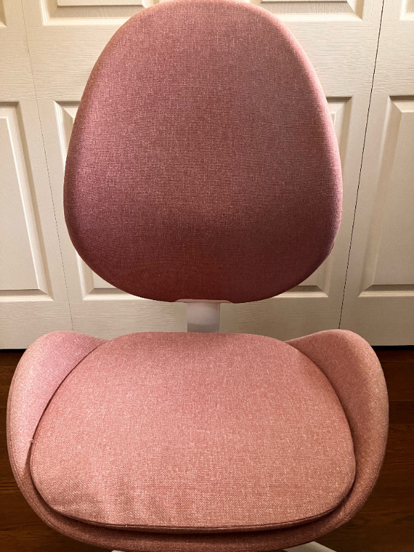 Pink office chair / desk chair in Chairs & Recliners in Kitchener / Waterloo - Image 4