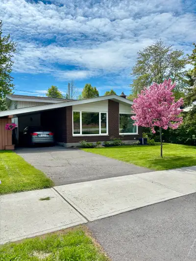 Lovely 3 bed, 2 bath home for long term lease