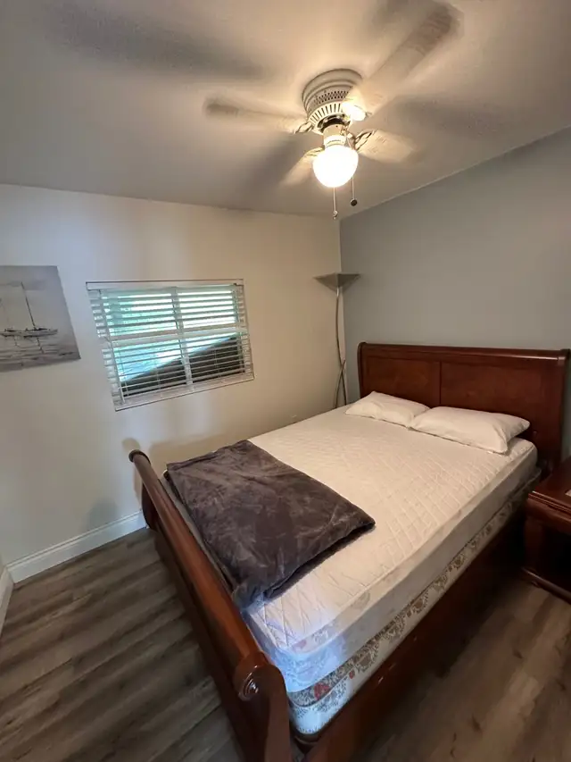 Waterfront Lake Cottage for Rent no EXTRA FEES in Ontario in Canada - Image 7