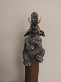 Elephant incense holder 
