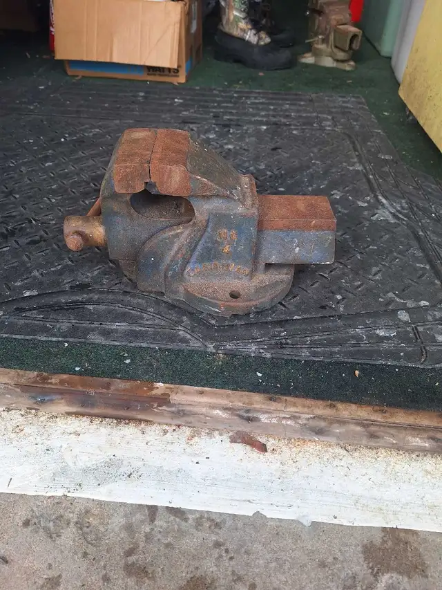 Bench Vise65561397667969121