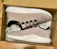 Adidas Mens Shoes 8.5 Rare New in box