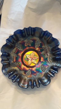 "Fenton" Carnival Glass Ruffled Bowl