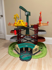 *FREE* Mattel Thomas & Friends Trains & Cranes Super Tower