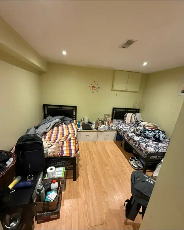Room for Rent in Scarborough