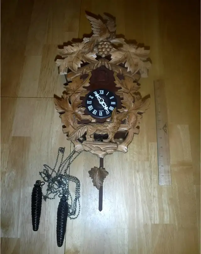 Authentic German Cuckoo Clock in Arts & Collectibles in Ottawa - Image 2
