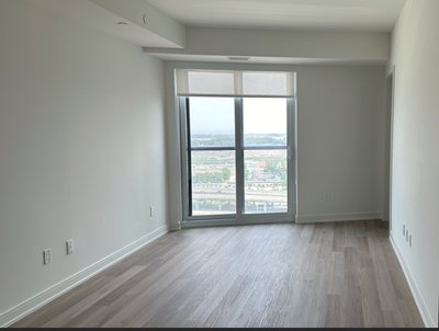 20 min walking to union station. Good day, this apartment is exclusively for working tenants and is...