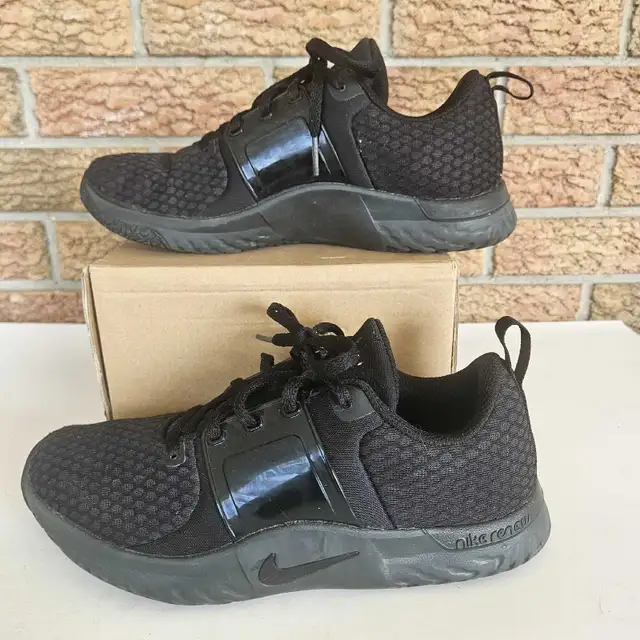 Nike Renew In-Season TR9 Running Shoes Womens Size US 8.5 in Women's - Shoes in Kitchener / Waterloo - Image 2