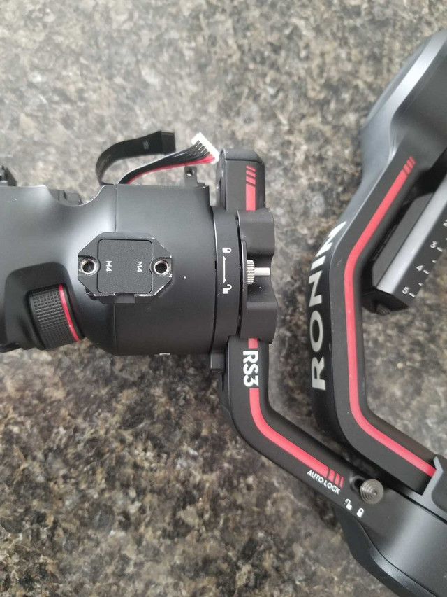 Dji rs3 for parts in Hobbies & Crafts in Kitchener / Waterloo - Image 3