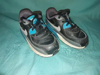 Soulier Nike gr.8 enfant, View more
