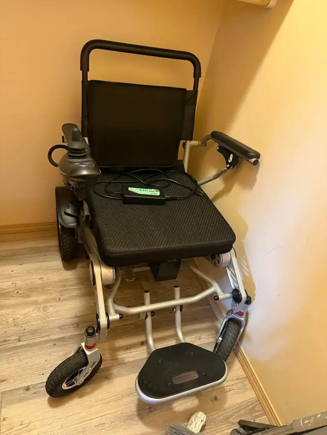 Power Folding Wheelchair 62863735243137121