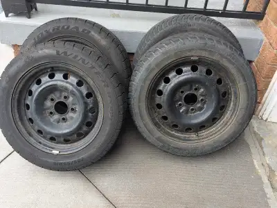 4 x P205/55R16 Hyundai Elantra Winter Tires on steel rims. Bolt pattern: 5 x 114.3 Centre Bore: 67.2...