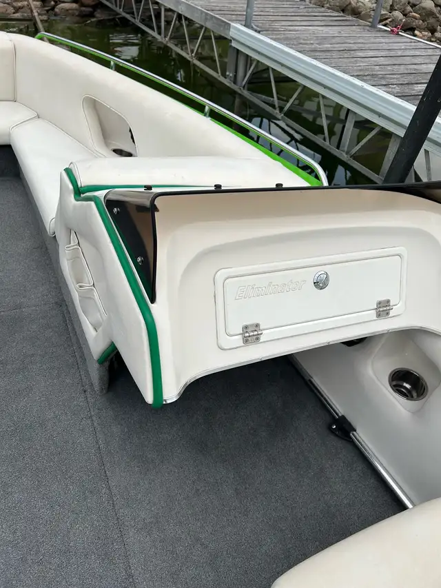 Eliminator XP 21’ jet boat in Powerboats & Motorboats in Regina - Image 5
