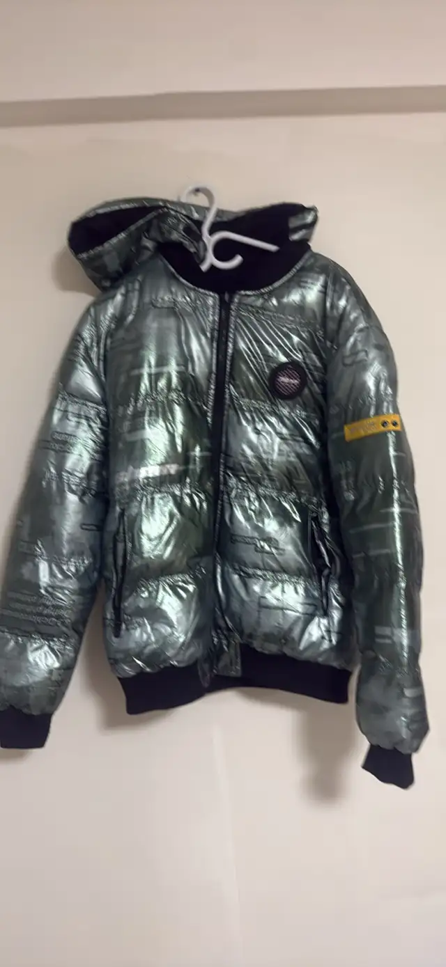 Caterpillar Puffer Jacket in Men's in Mississauga / Peel Region - Image 3