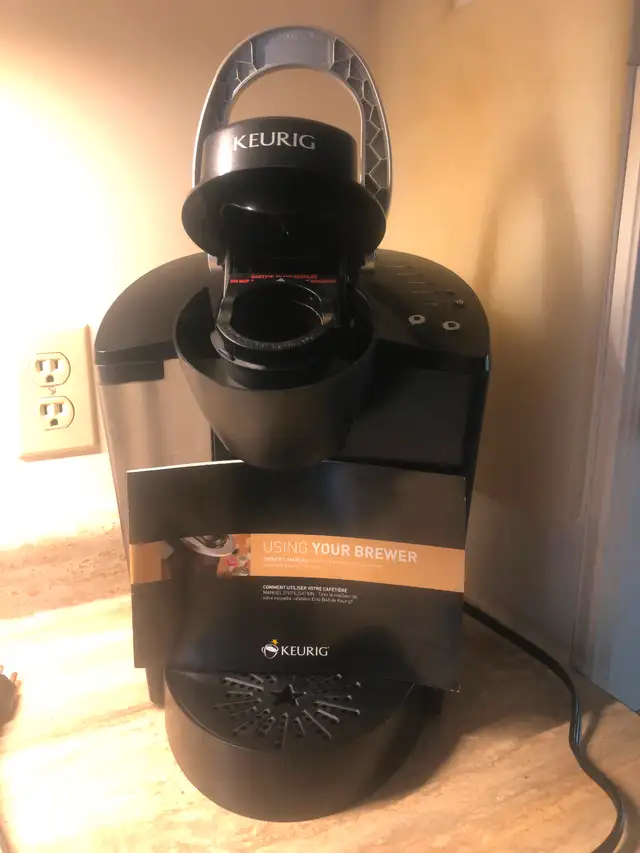 Keurig Coffee maker in Coffee Makers in Cornwall - Image 3