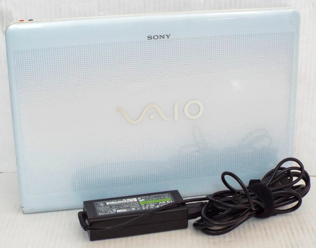 Sony VAIO 17 inches Laptop i3@2.27GHz, 500GB HDD, 4GB RAM ETC. in Laptops in Markham / York Region - Image 3