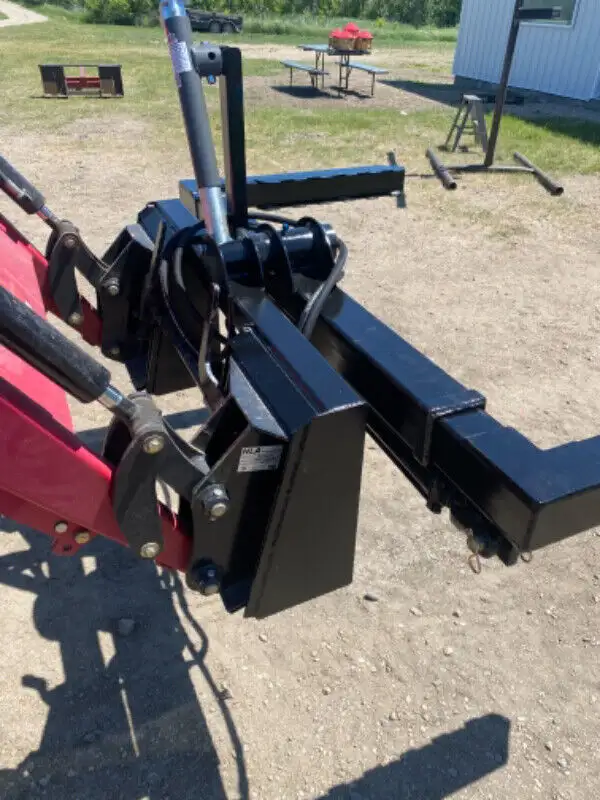 Sprayer tire grabber in Farming Equipment in Regina - Image 4