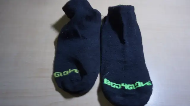 BOO4GLOVE BLACK SOCKS in Other in Norfolk County - Image 2