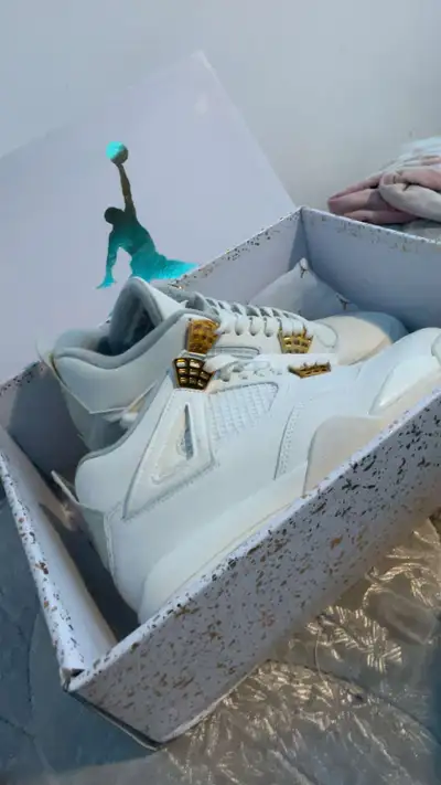 Jordan 4 Wmns Air Jordan 4 Retro 'Metallic Gold', View more
