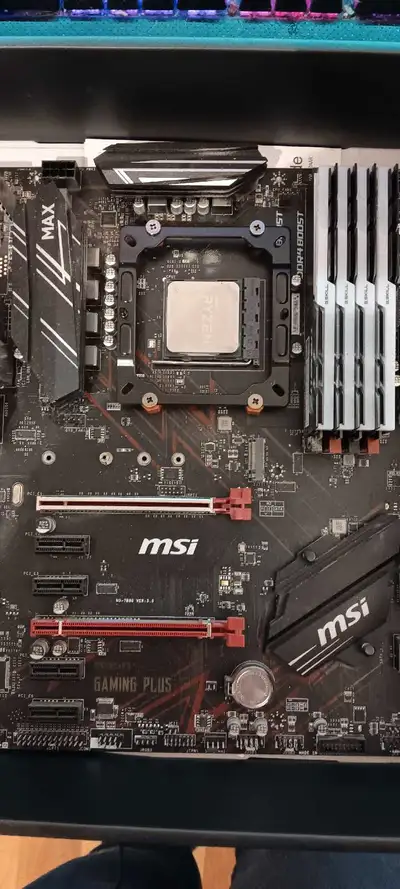 RYZEN 7 3700X, 32 GB Ram 3200mhz DDR4, DEEP COOL cooler, View more